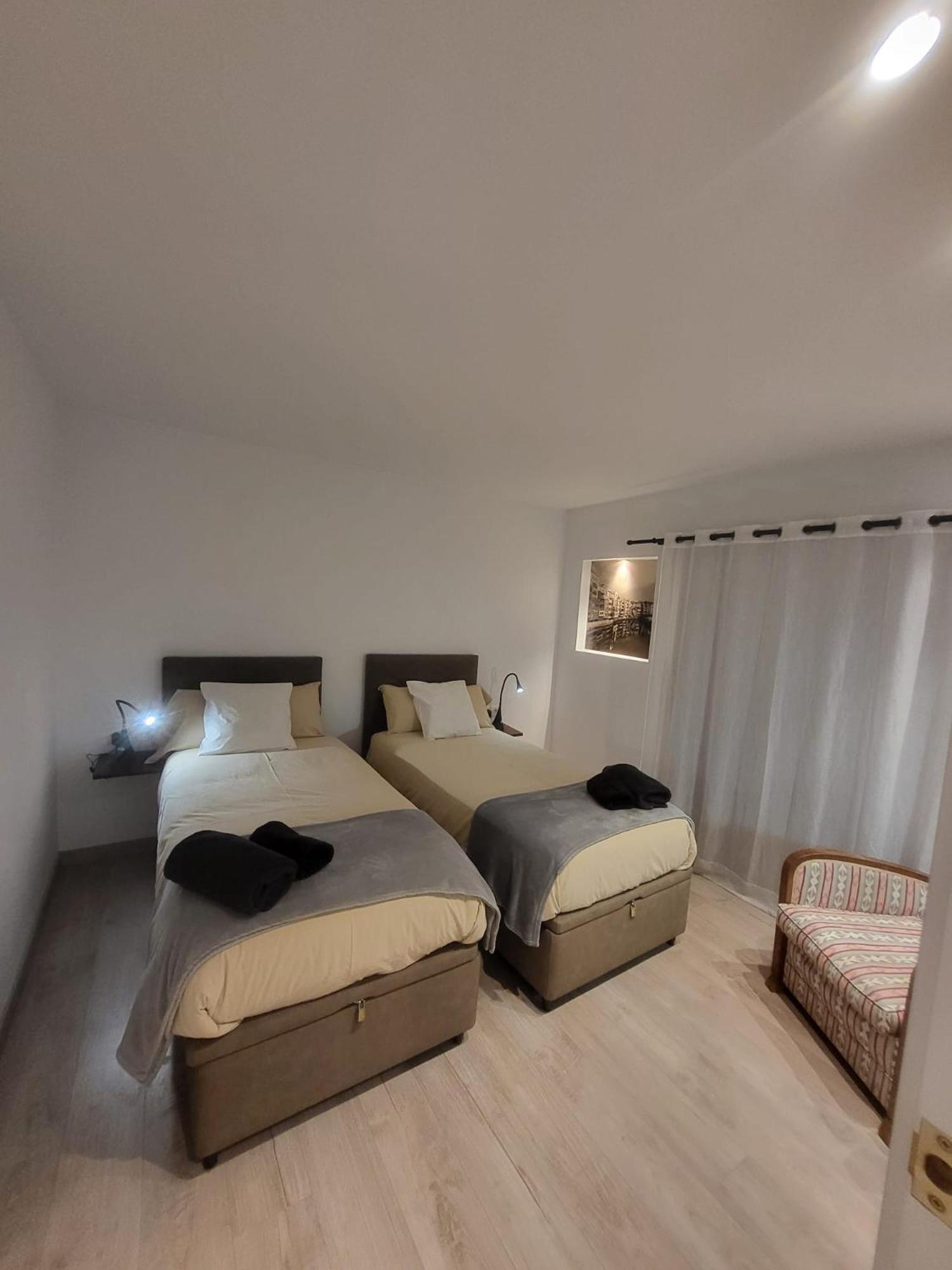 Turistic Girona - Piso De 1, 2 O 3 Habitaciones Εξωτερικό φωτογραφία